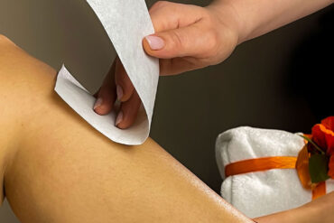 MANICURE ESTETICA E CURATIVA
